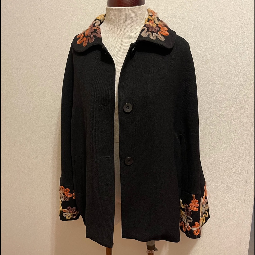Unique jacket - Picture 2 of 12